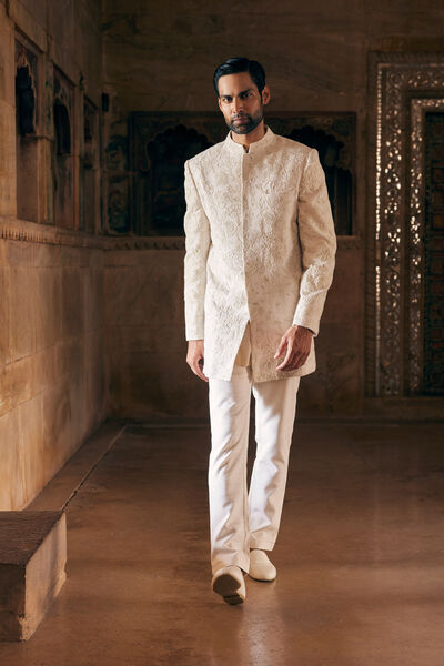 Aanav Embroidered Silk Sherwani - Off White